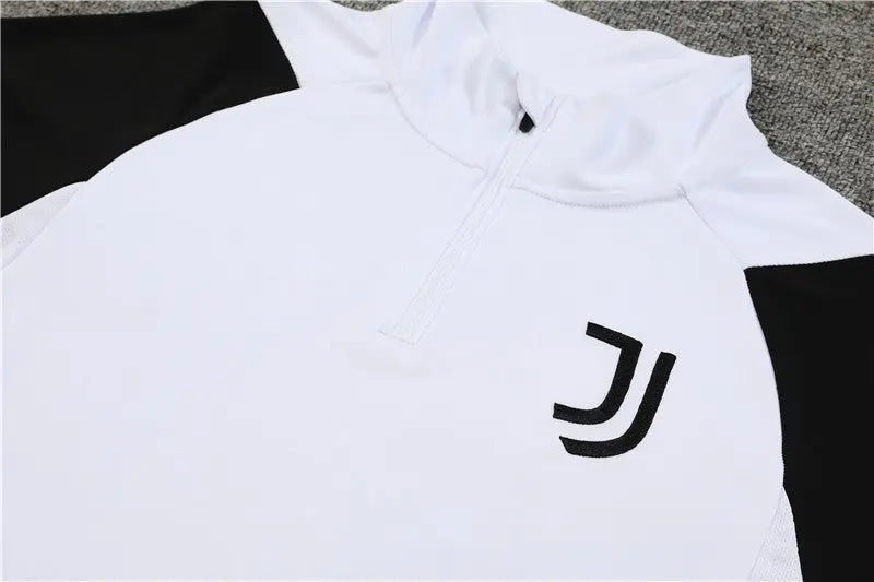 Ensemble Juventus Blanc-Noir 2023 2024 jerseynts