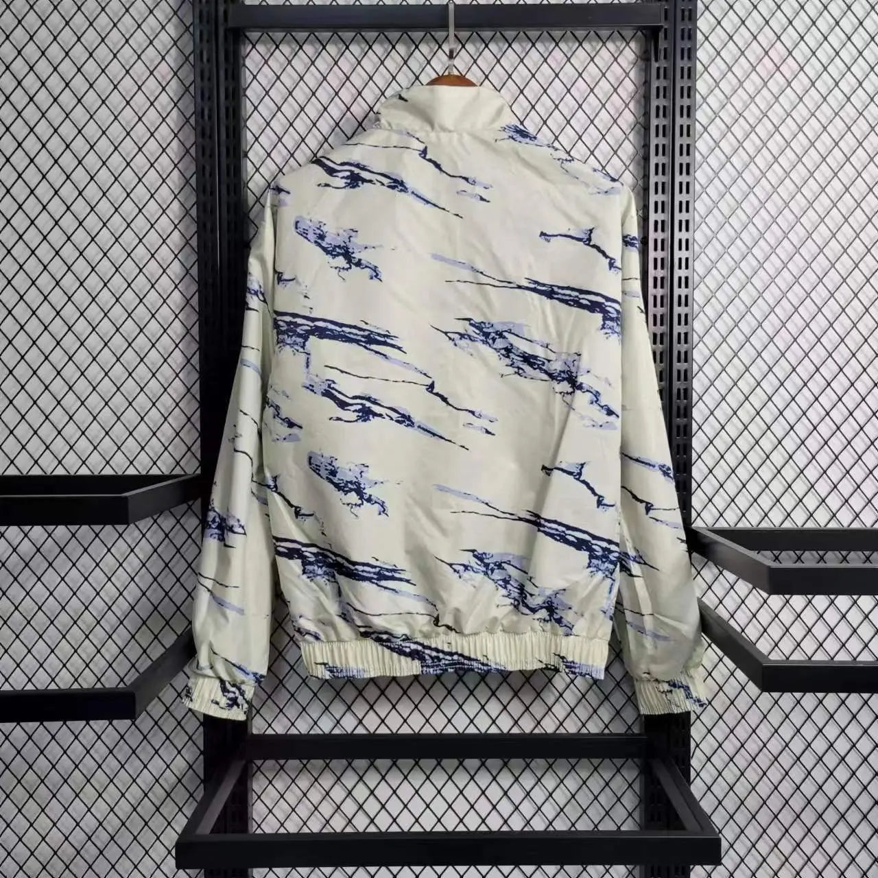 Veste coupe vent Real Madrid Gris 2023 2024 L'Univers Du Maillot