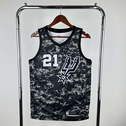 San Antonio Spurs 24 (Retro Players) Nordic Techs