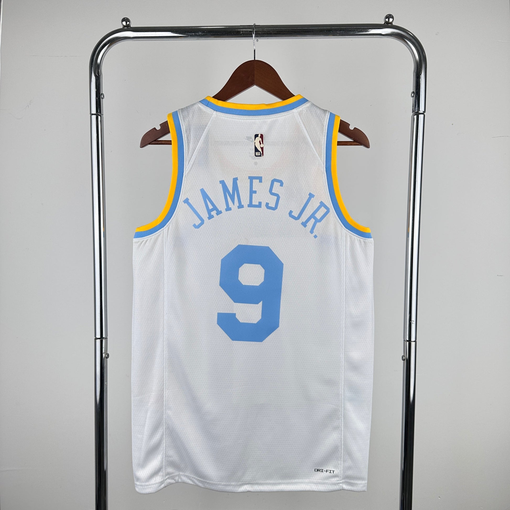 Los Angeles Lakers 23 Nordic Techs