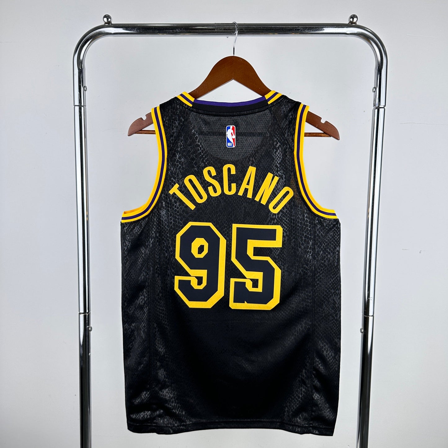 Los Angeles Lakers 24 (Retro Players)