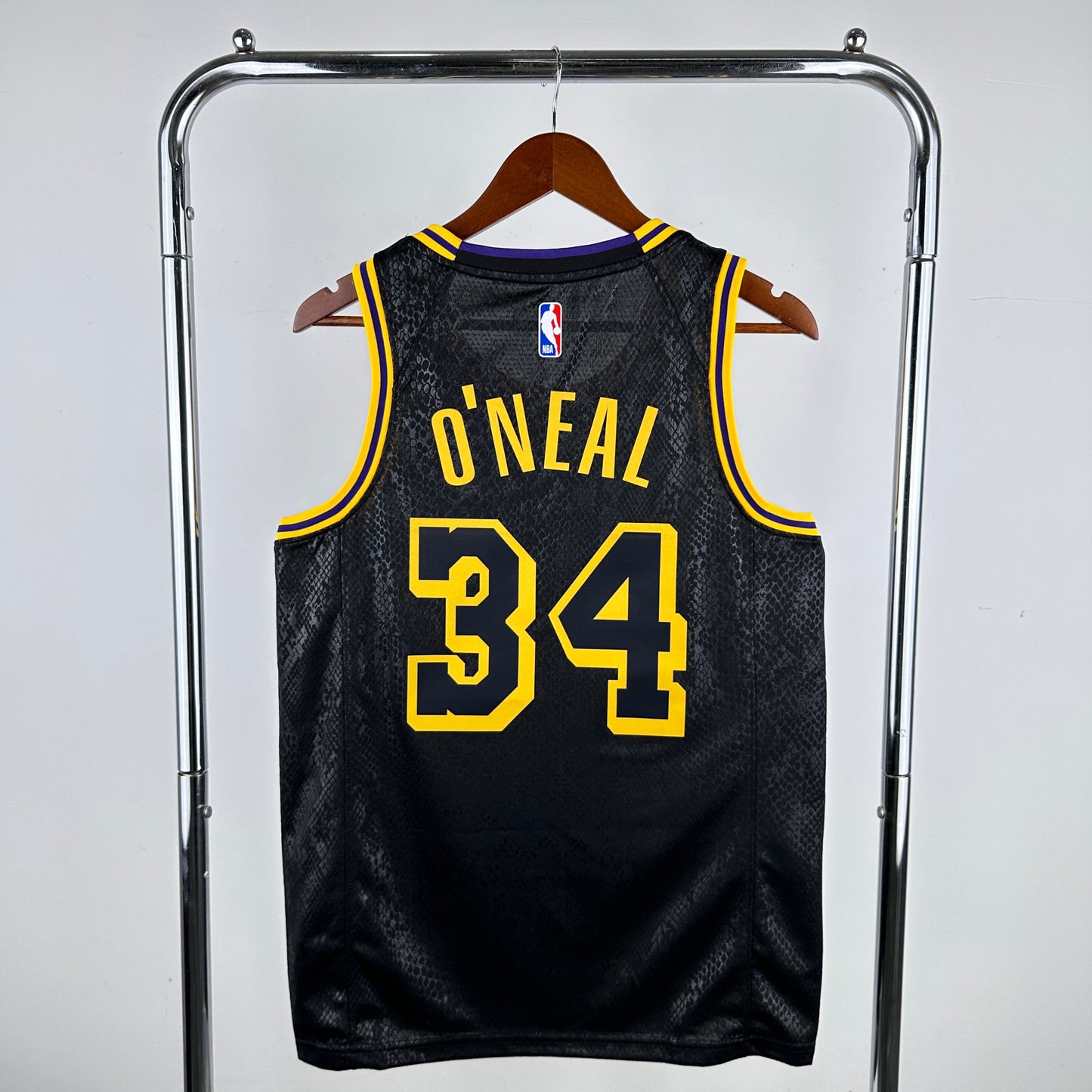 Los Angeles Lakers 24 (Retro Players)
