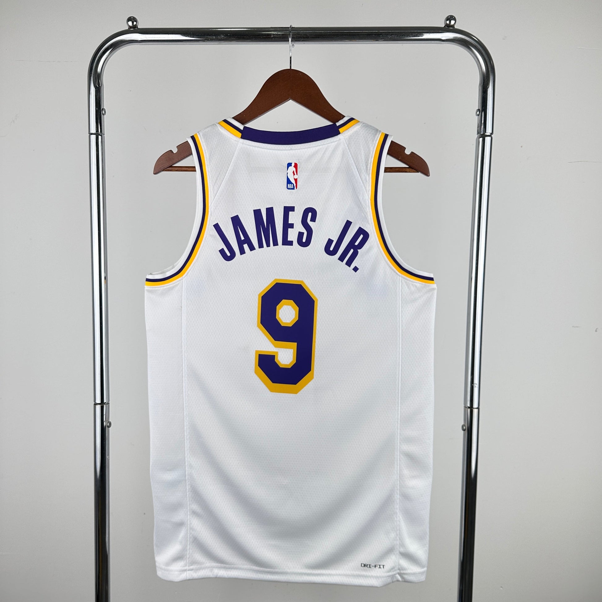 Los Angeles Lakers 23 (Retro Players) Nordic Techs