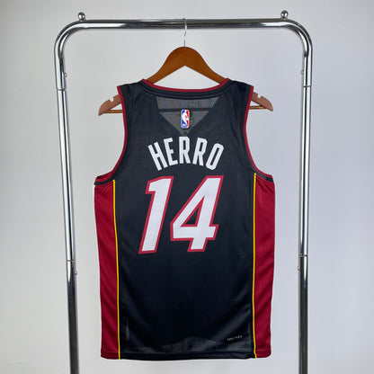 Miami Heat 23 (Retro Players) Nordic Techs