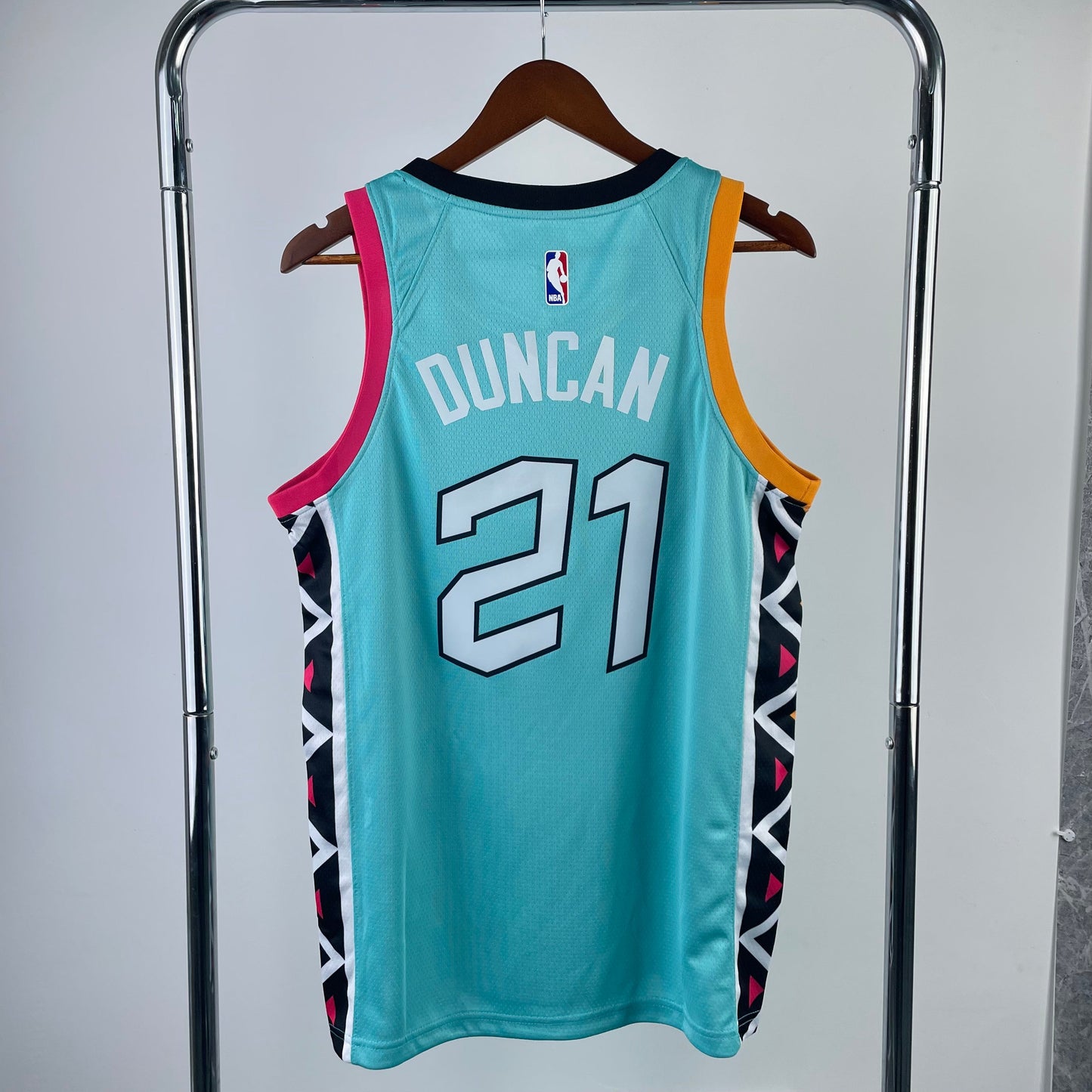 San Antonio Spurs 23 (Retro Players) Nordic Techs