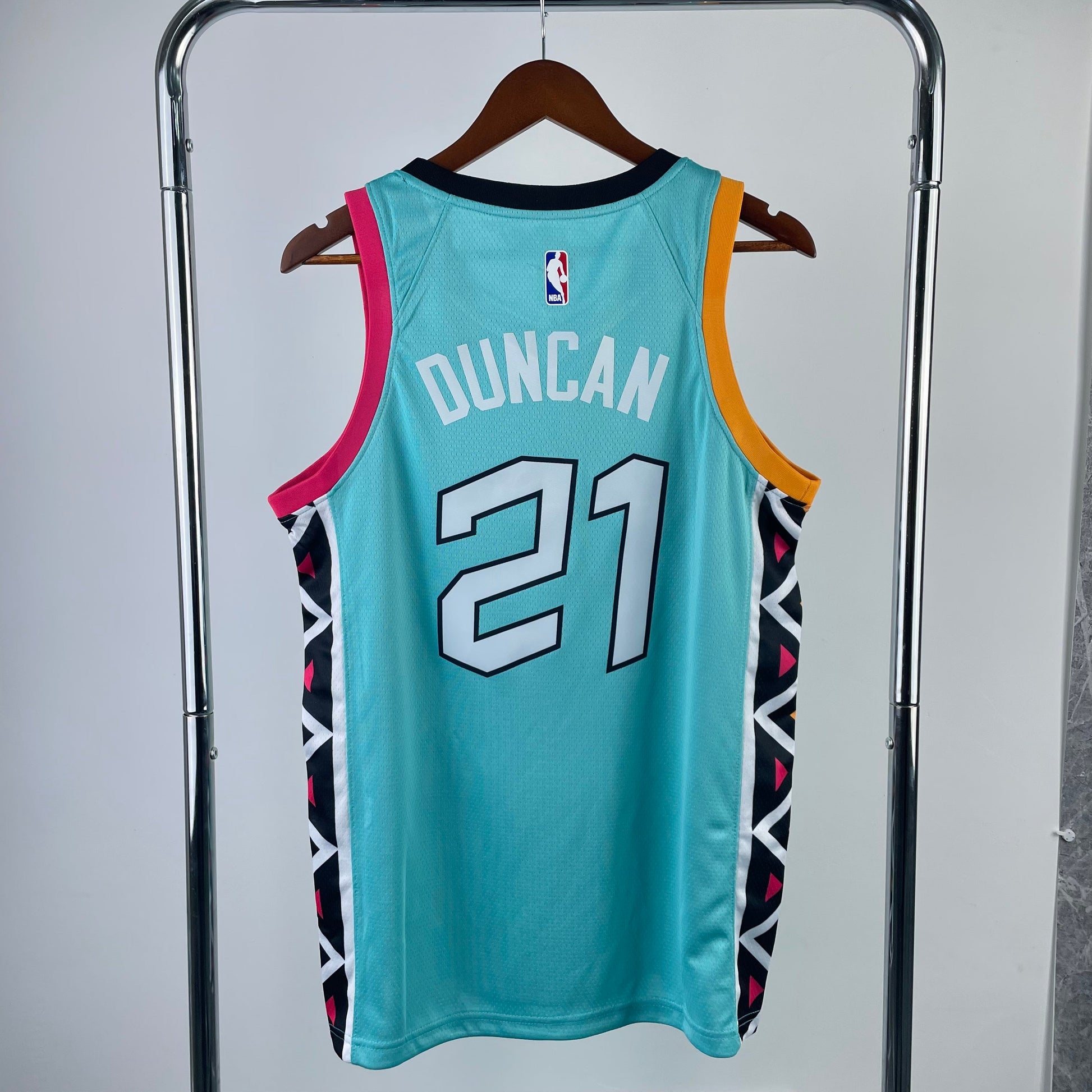 San Antonio Spurs 23 (Retro Players) Nordic Techs