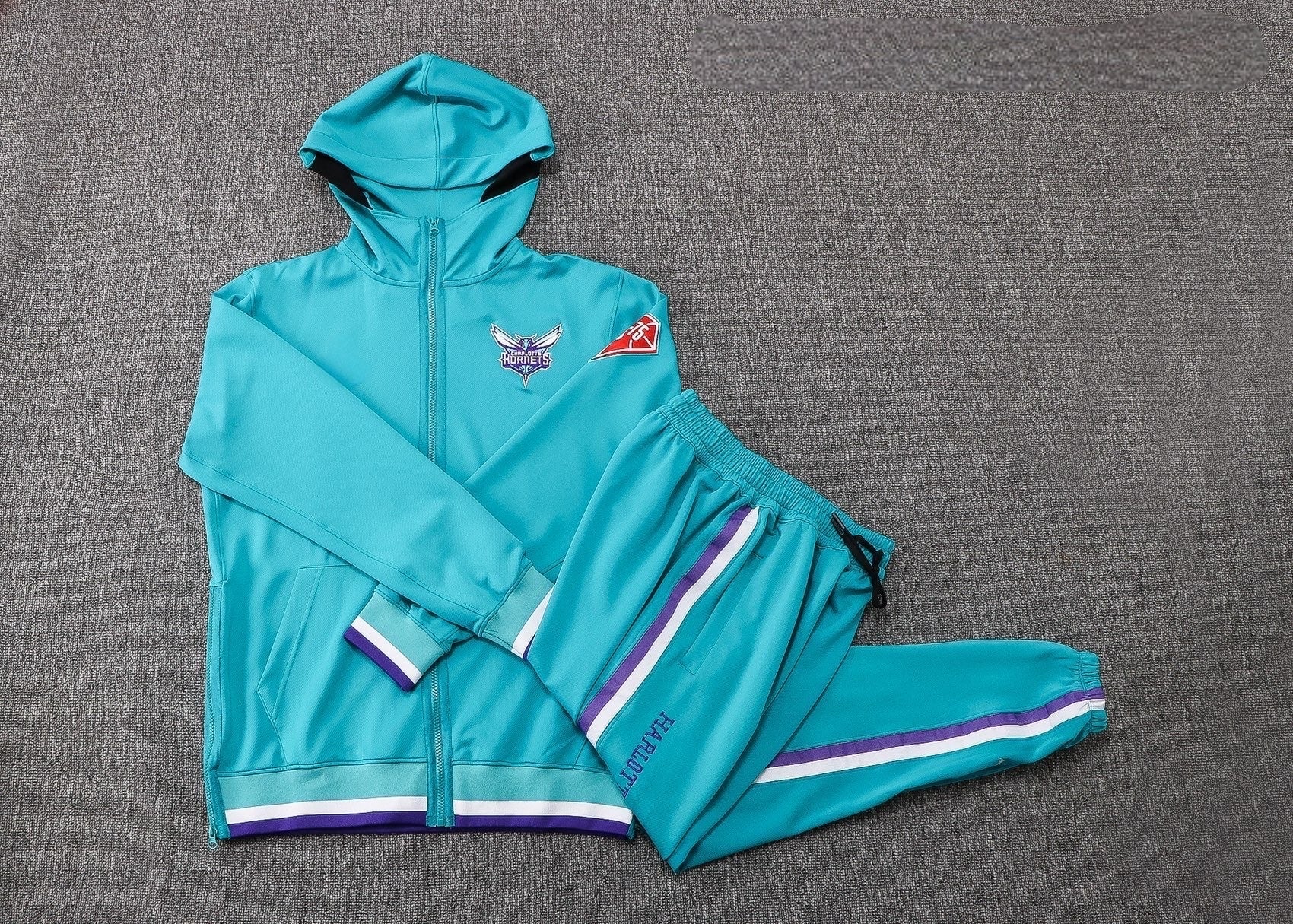 Charlotte Hornets (Tracksuit) Nordic Techs