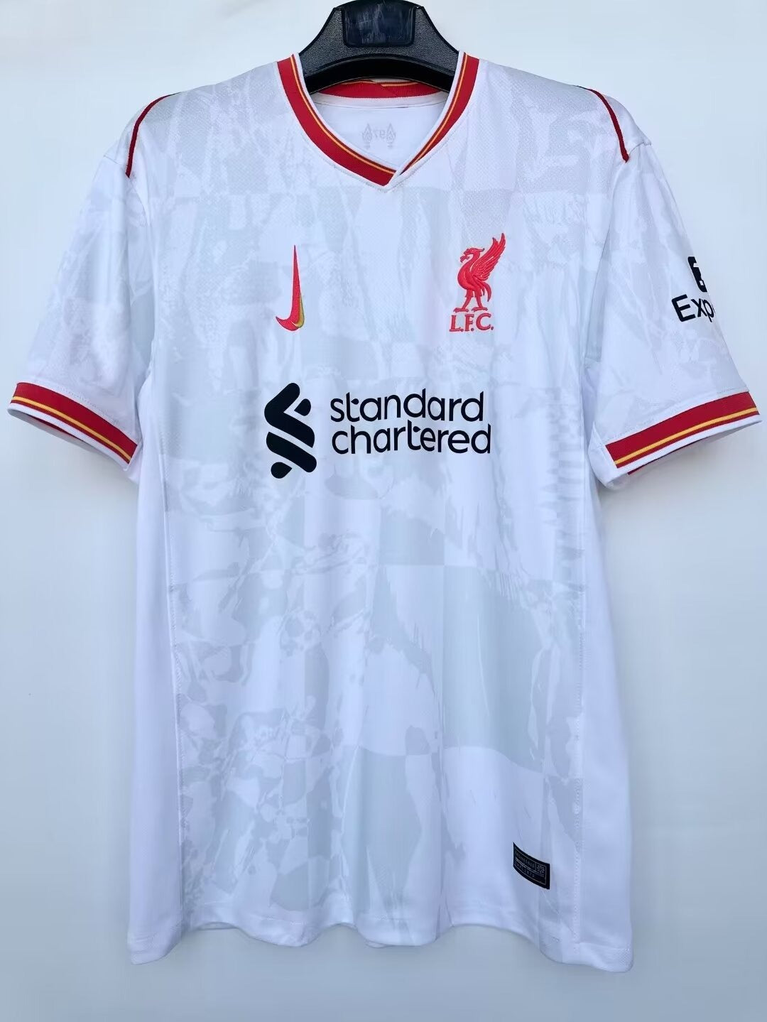 Maillot 24/25 Liverpool Blanc L'Univers Du Maillot