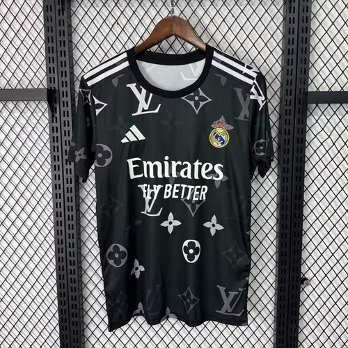Maillot 25/26 Real Madrid Spécial