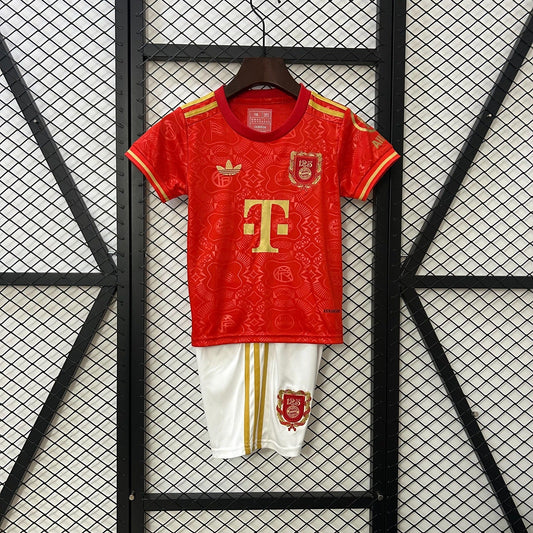25/26 Ensemble Enfant Bayern Munich 125e L'Univers Du Maillot