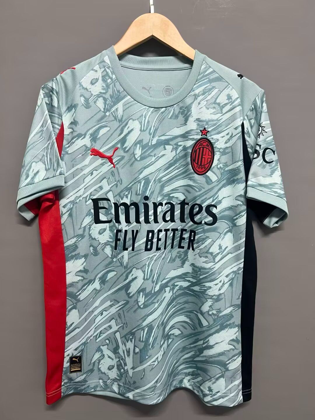 Maillot 25/26 AC Milan L'Univers Du Maillot