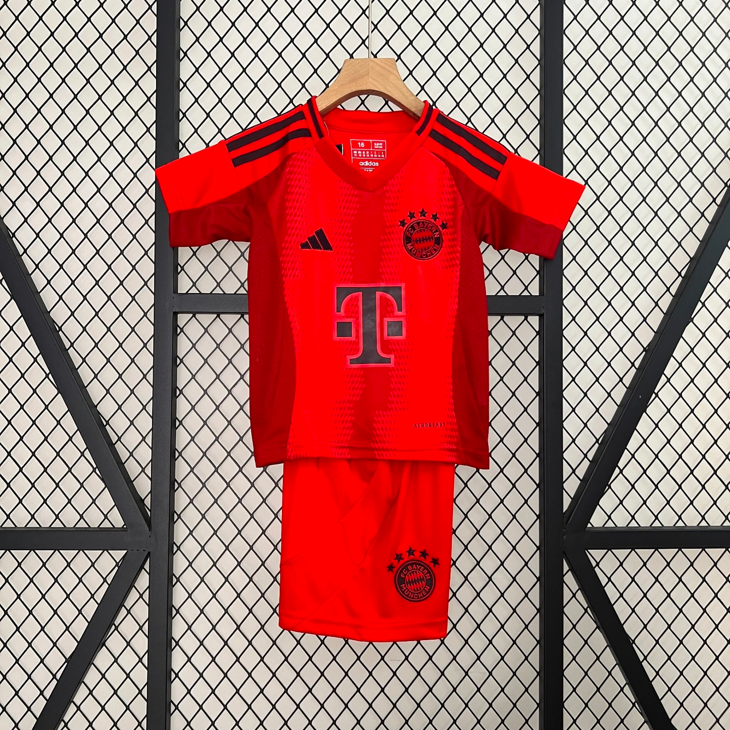 24/25 Ensemble Enfant Bayern Munich L'Univers Du Maillot