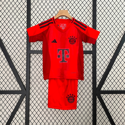 24/25 Ensemble Enfant Bayern Munich L'Univers Du Maillot